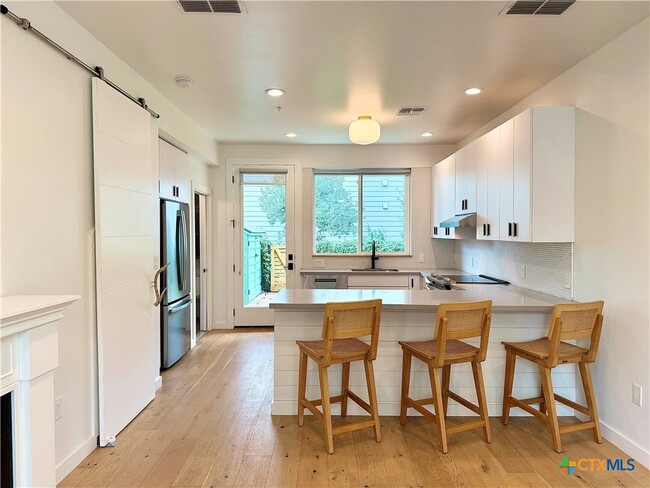 Photo - 1903 Dutton Dr Unit B