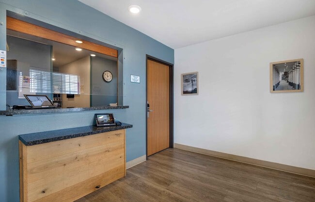 Photo - Furnished Studio-Wichita - South
