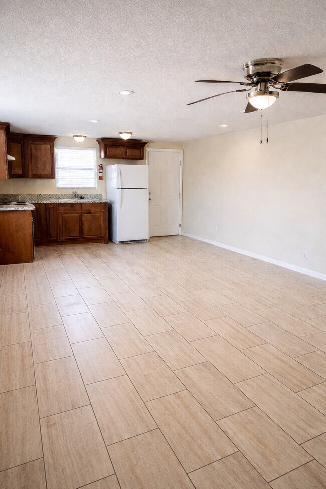 Photo - 706 Harris Ave Unit 4