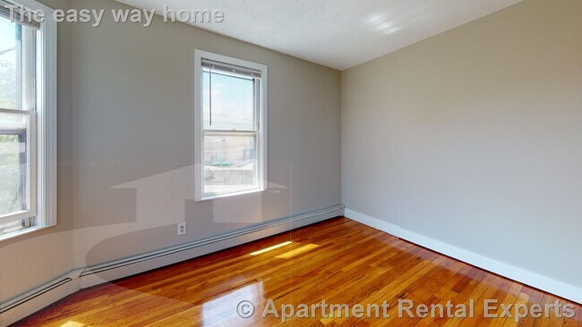 Photo - 280 McGrath Hwy Unit #2