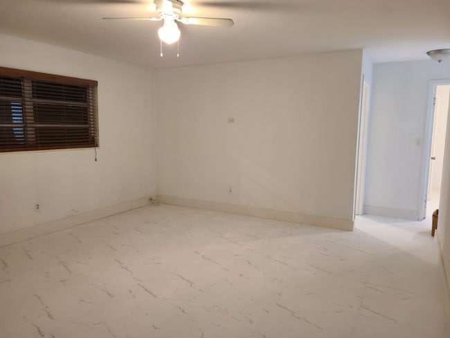 Photo - 375 E 8th St