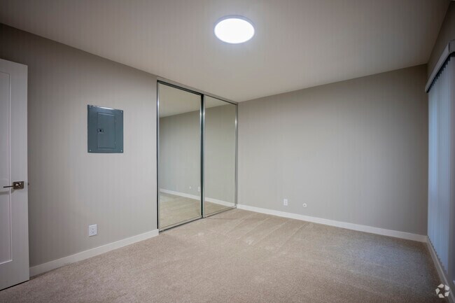 2BA, 1BA, 876SF - Bedroom - Crown Towers Apartments