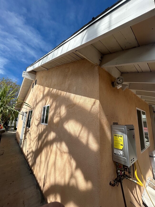 Photo - 7446 Tampa Ave Unit 7448