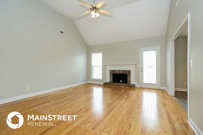Photo - 2274 Dewey Dr