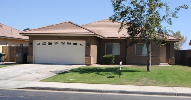 Building Photo - 3519 Rio Grande Ln