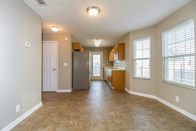 Photo - 2612 Apostle Ln