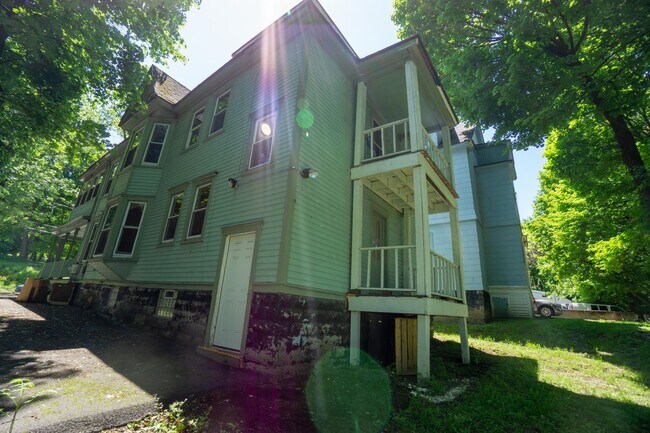 Photo - 1217 1/2 Madison Street -  First Floor Apa... Unit Madison 1217 1/2