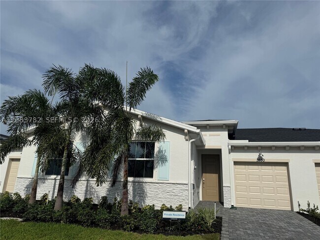 Building Photo - 3550 Spanish Cedar Pl