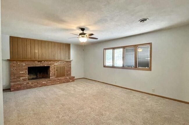 Photo - 226 Curtis St
