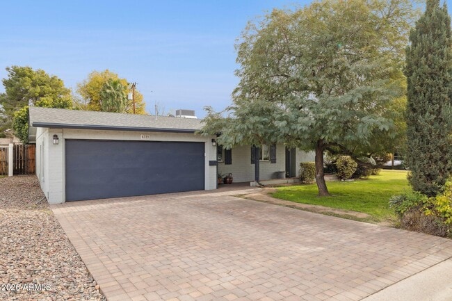 Photo - 6721 N 12th Wy