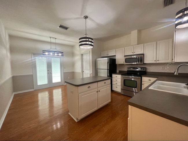 Photo - 3 BR 2 BA Home - Charleston Park In Fletcher's Mill