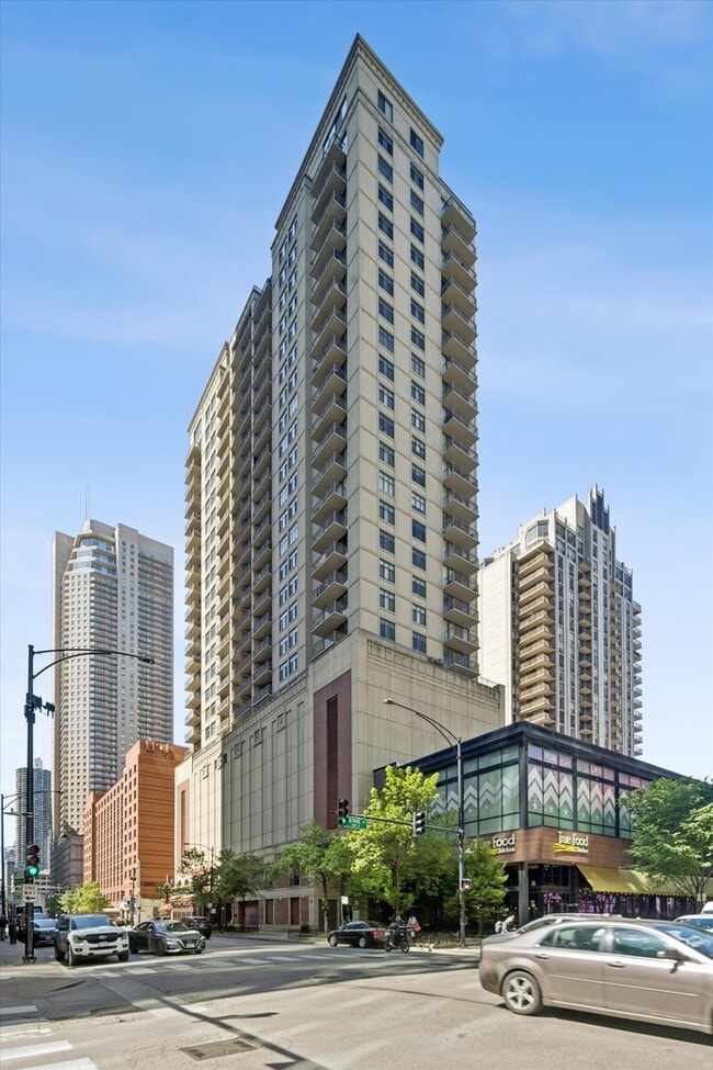 Building Photo - 630 N State St