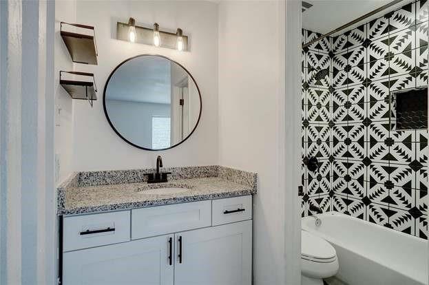 Photo - 307 Lone Oak Cir