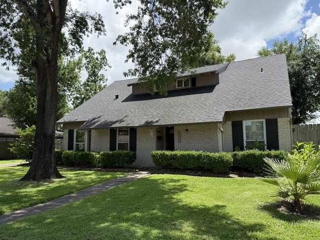 Building Photo - 15806 Torry Pines Rd Rental