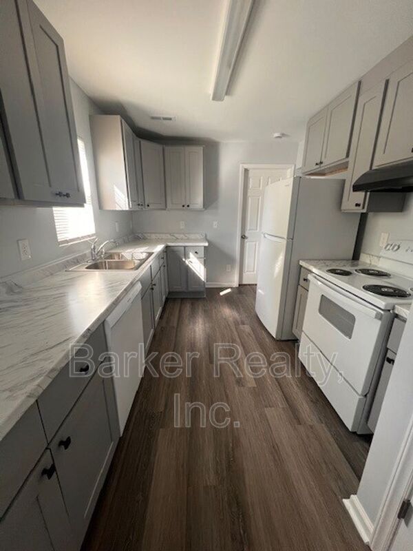 Photo - 1602-C Pender Street