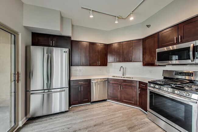 Photo - 720 W Randolph St Unit 1003
