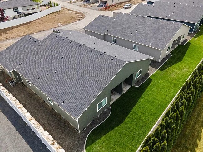 Photo - 1507 Metler Ln