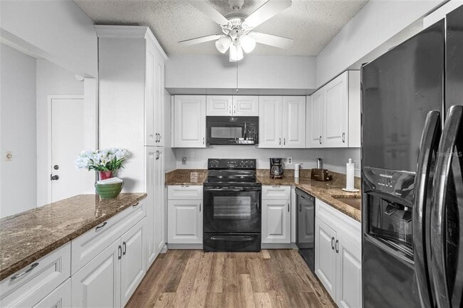 Photo - 30 Turner St Unidad 704