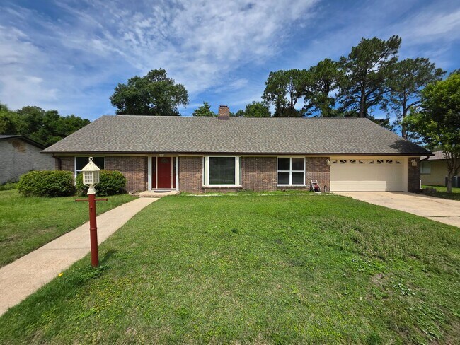 Photo - Beautifully renovated 4BR/3BA home close to NAS and beaches