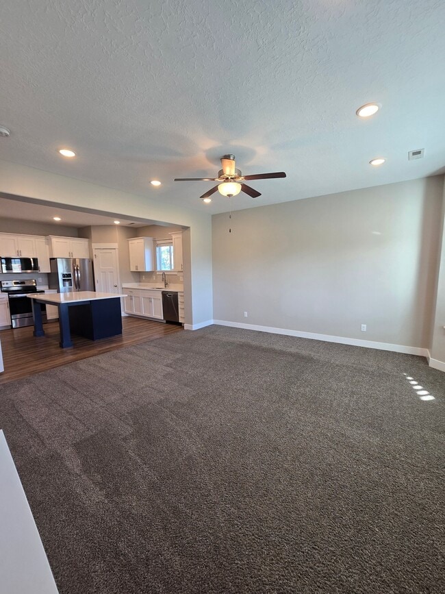 1720 Stone Creek Way