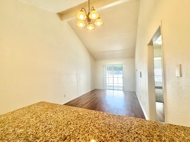 Photo - 1218 Long Beach Blvd Unidad 2