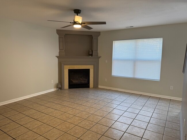 Photo - 7021 Sunman Rd