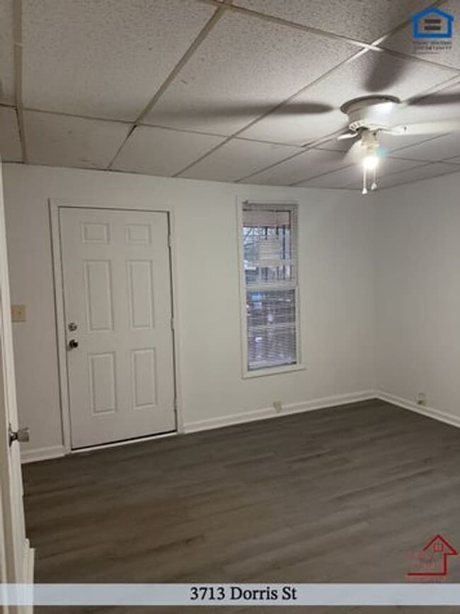 Photo - 3713 Dorris St