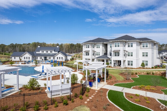 Greystone at Mulberry Grove