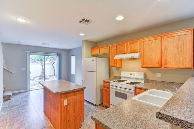 Photo - 4125 Kemble Ct