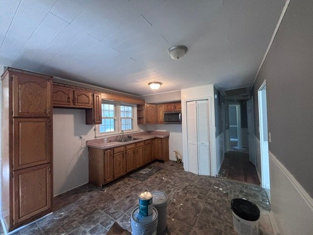 Photo - 814 Flicker Rd
