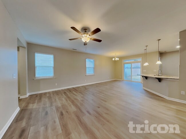 Photo - 932 Avondale Dr