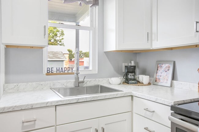 Photo - 123 N Notre Dame Ave Unit ID1037674P