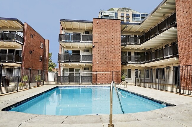 Building Photo - Pearl Street Flats