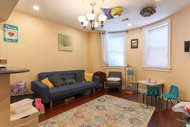 Photo - 106 E Brookline St Unit 1