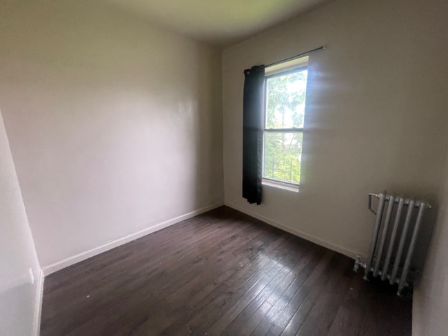 Photo - 636 Sheffield Ave Unit 2