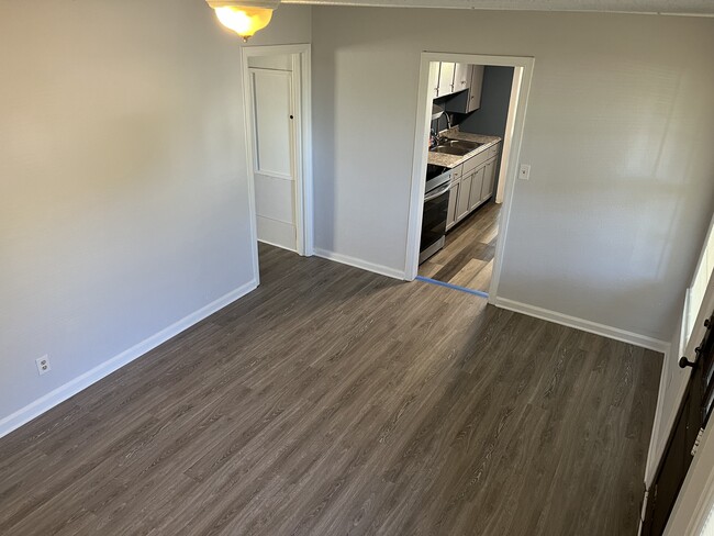 Photo - 1013 W Chase St Casa