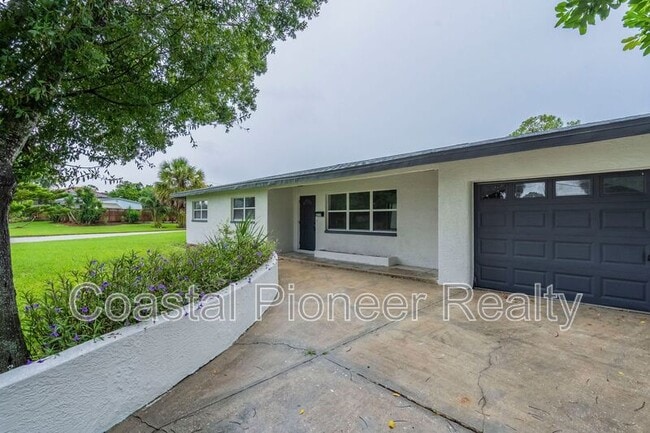 Photo - 4600 Venetian Blvd NE