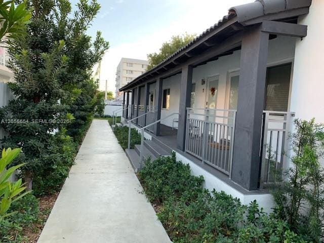 Building Photo - 1650 SW 3rd St Unit 3