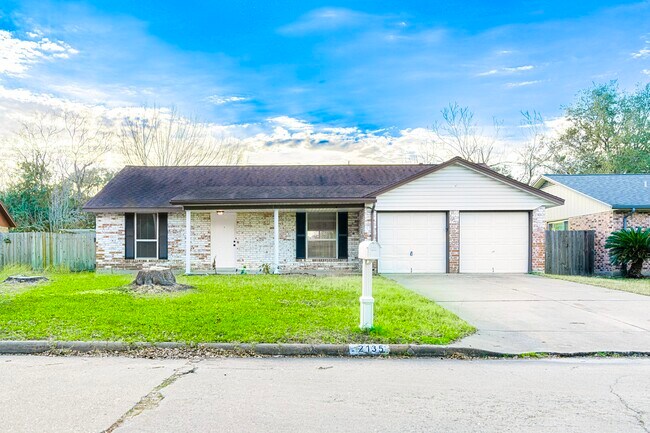 Building Photo - 2135 Whiteback Dr