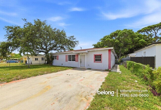 Photo - 280 Seaman Ave