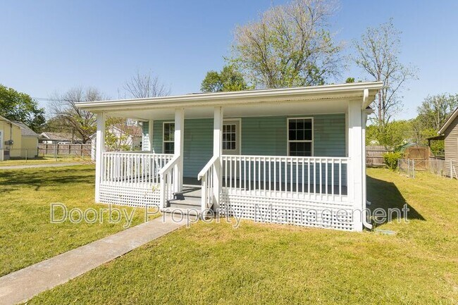 Photo - 108 Suggs St