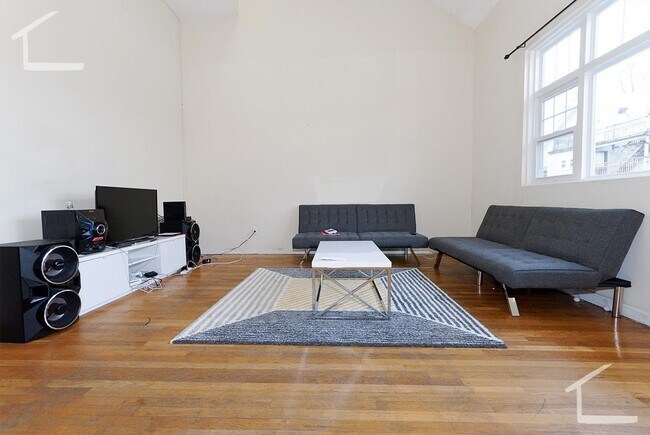 Photo - 145 Glenville Ave