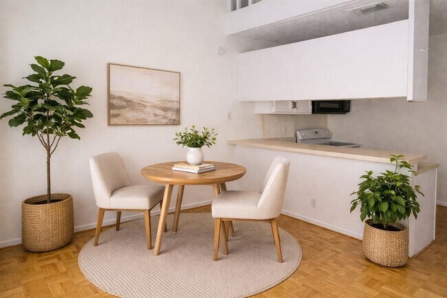 Building Photo - 2815 Rio Grande St Unit 205