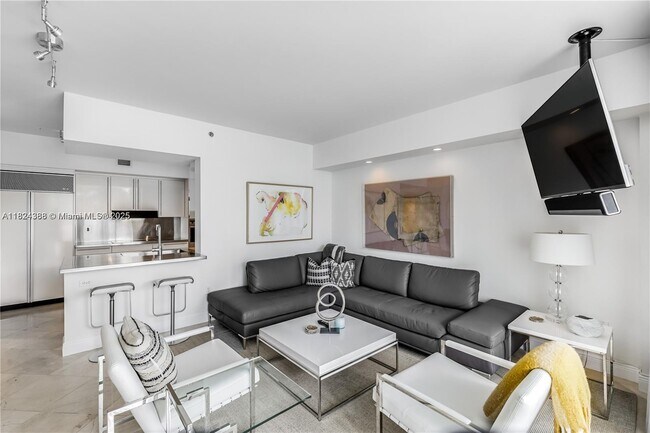 Photo - 1000 South Pointe Dr Unit 506