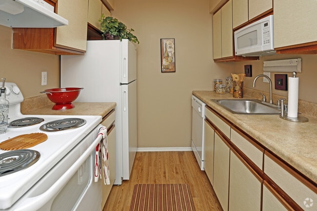 2 Bedroom - Kitchen