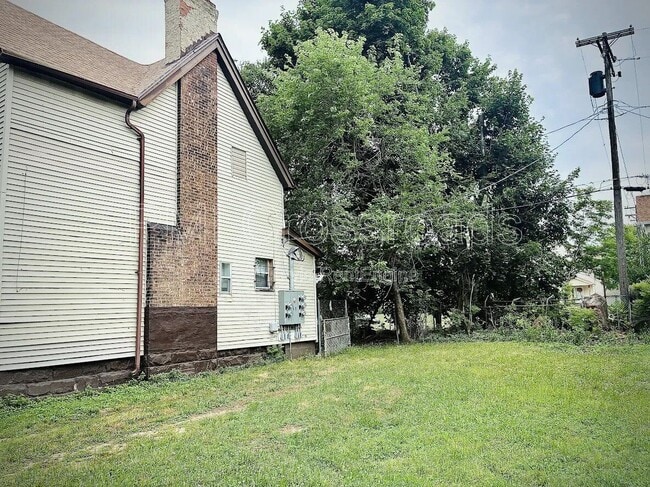Photo - 2163 E 84th St