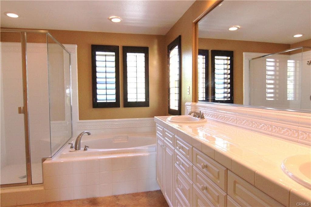 Photo - 16 Hearthside Rd