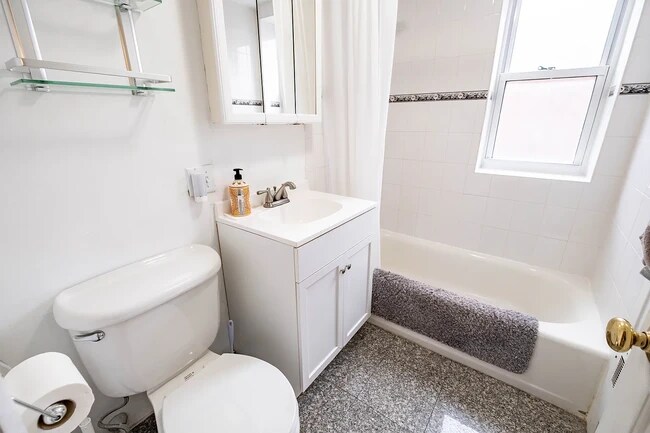 Photo - 100 Marion St Unit 31