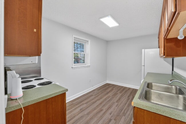 Photo - "Charming 1-Bedroom Haven in a Great Savannah Location!"