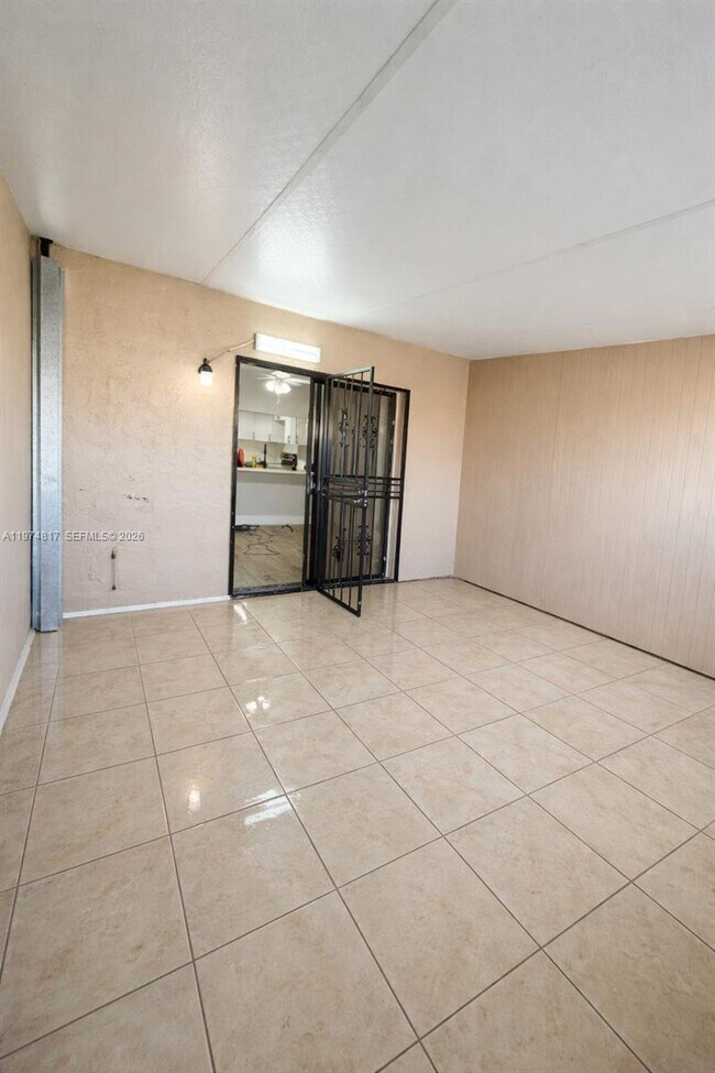 Photo - 5935 W 16th Ln